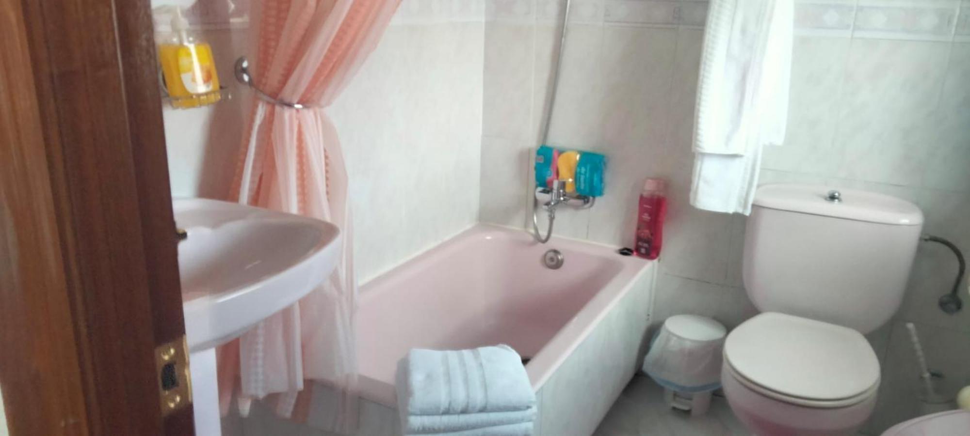 Apartamentos Turisticos El Ponton Arnuero Buitenkant foto
