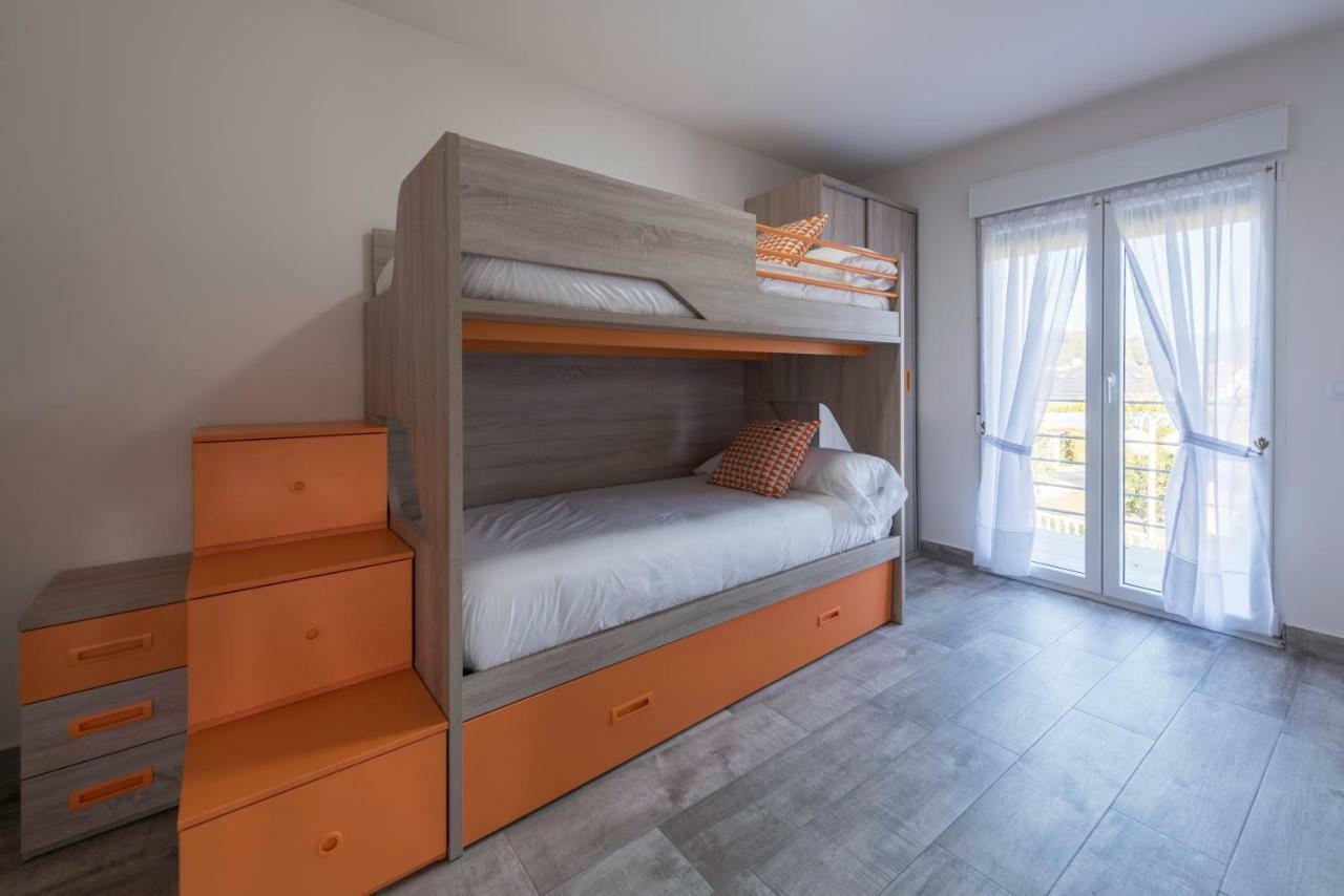 Apartamentos Turisticos El Ponton Arnuero Buitenkant foto